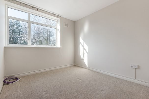 Kemnal Road, Chislehurst, Kent, BR7 - Photo 1