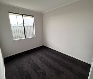Modern Family Living with Space, Comfort & Convenience Please apply... - Photo 5