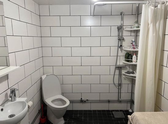 Långjökelgatan, Kista - Photo 1