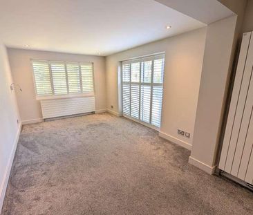 Horsell, Surrey, GU21 - Photo 4