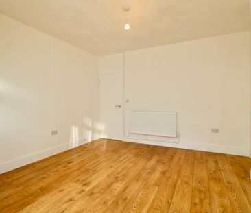 Belsize Avenue, Woodston, Peterborough - Photo 1