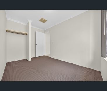 25 Scanlon Way, Lockridge, WA 6054 - Photo 2