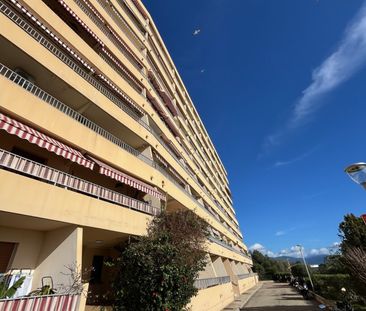 Location Appartement 2 pièces 50m² AJACCIO 20000 - Photo 5