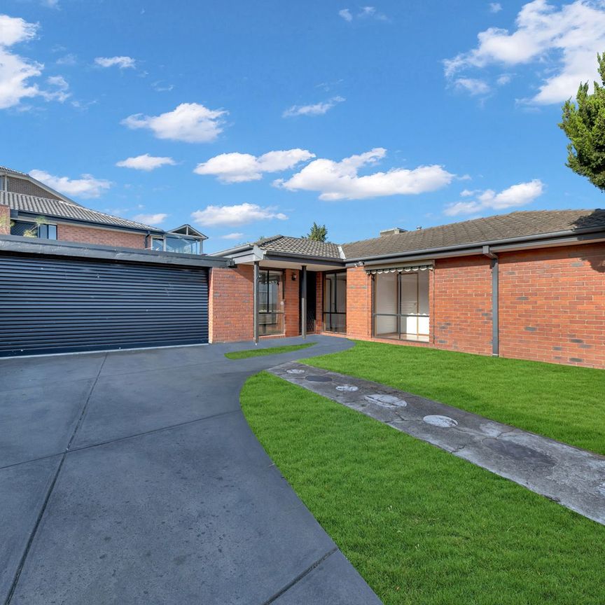 4 Redwood Close, 3048, Meadow Heights Vic - Photo 1