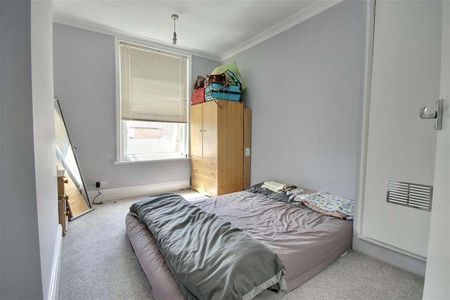 Devonshire Avenue, Southsea, PO4 - Photo 4