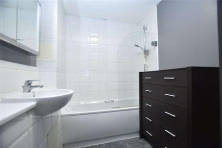 Harry Close, Croydon, CR0 - Photo 2