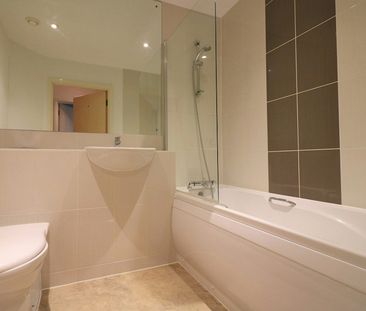 Flat to rent on - Photo 5