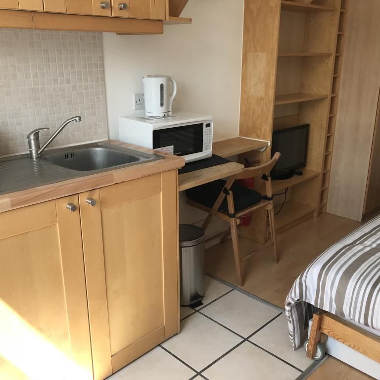 Flat 07 Claverton Street, Pimlico SW1V 3AX - Photo 1