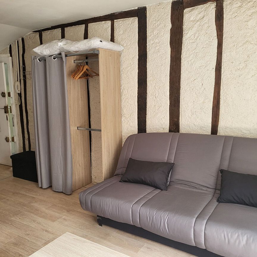 Apartment - Photo 1