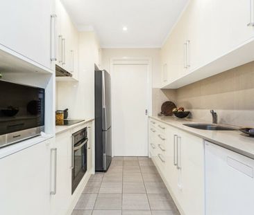 3/1 Huntington Street, Crows Nest NSW 2065 - Townhouse For Rent | D... - Photo 2