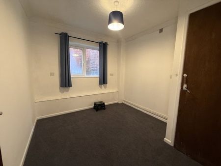 Templar Court, Southampton - Photo 2