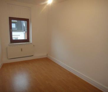 Charmante, gemütliche 2,5-Zimmer-Altbau-DG-Wohnung in Rheinnähe für... - Photo 3