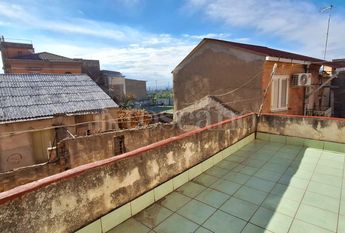 Casa a Reggio di Calabria in Via Petrarca n. 16