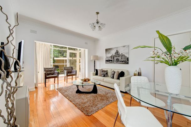 2/10 Aird Street, Camberwell VIC 3124 - Apartment For Rent | Domain - Photo 1