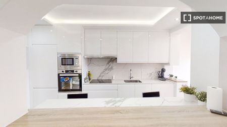 granada, Andalusia 18011 - Photo 3