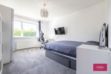 6 Glen Road, Cultra, Holywood, BT18 0HB - Photo 2