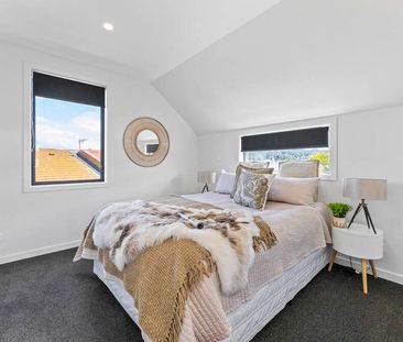 Modern Saint Kilda Townhouse! - Photo 2