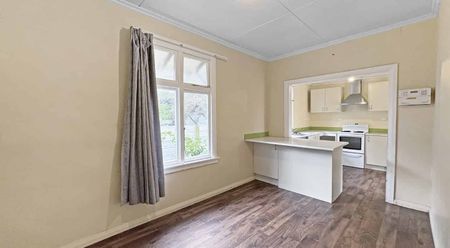 CASTLECLIFF - 3 BEDROOMS - Photo 3