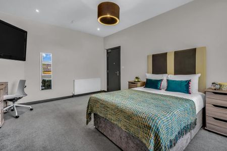 1 bedroom in a house share to rent - Photo 3