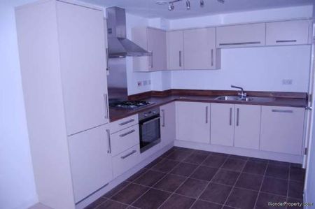 2 bedroom property to rent in Addlestone - Photo 2