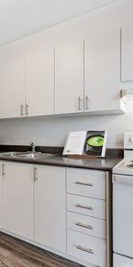 2740 Jane Street - Photo 3