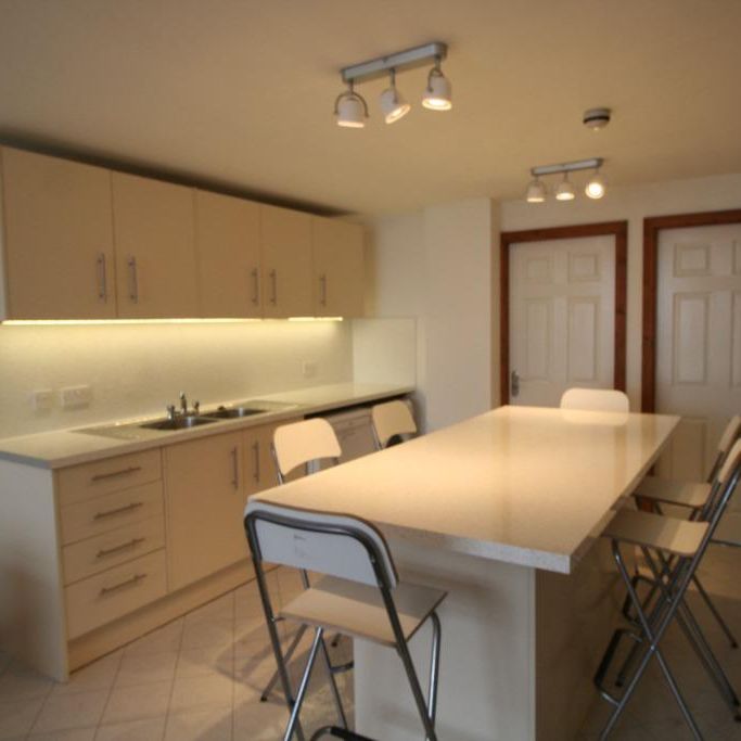 7 bedroom detached house to rent - Photo 1