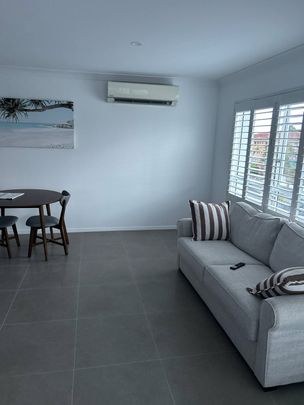 Coolangatta - Photo 1