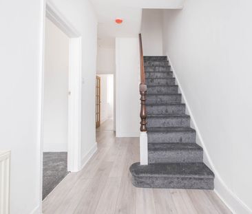 3 bedroom semi detached house to rent, - Photo 5