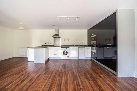 Kingsquarter, Maidenhead, SL6 - Photo 5