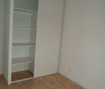 Location Appartement 2 pièces 42m² - Photo 3