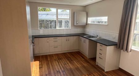 Solid four-bedroom home in Okato - Photo 3