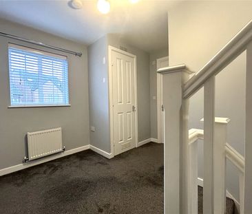 4 bedroom house to rent Waggon Road, LS10 - Photo 2