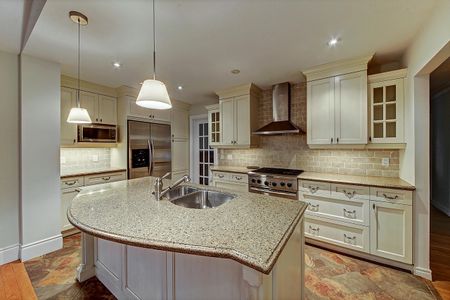 For Lease - 463 Avon Crescent, Oakville, Ontario - Photo 5
