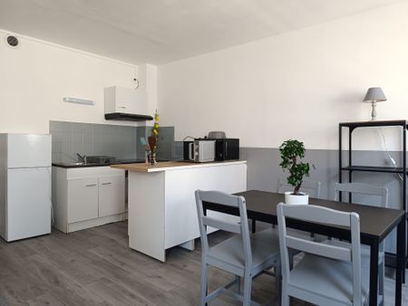 Location Appartement 2 pièces 39m² NARBONNE 11100 - Photo 3