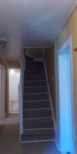 6 BEDROOM HOUSE (SHORT WALK TO QUEEN'S) [$750 PER BEDROOM DISCOUNTED] - Photo 4