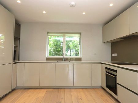 Valley Road, London, SW16 2AD - Photo 4