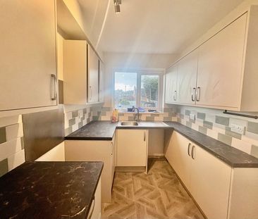 Commonside, Brierley Hill, DY5 4AA - Photo 5