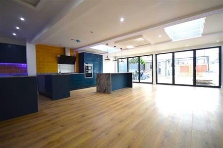 3 bedroom bungalow to rent - Photo 5