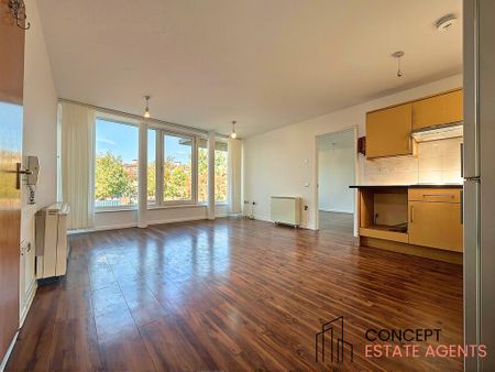 3 bedroom apartment to rent - Photo 2