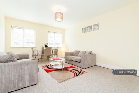 2 bedroom flat to rent - Photo 4