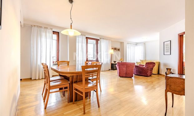 Warszawa, Wola, al. Aleja Jana Pawła II - Фото 1