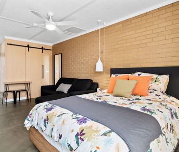 FULLY FURNISHED RENOVATED DELIGHTS! - Photo 1