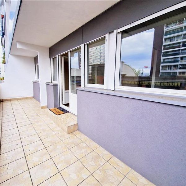 5 pièces - 93 m² - 1er étage - Colocation non autorisée - Photo 1