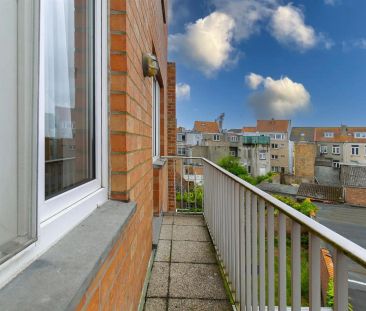 Centraal gelegen appartement met 2 slaapkamers - foto 4