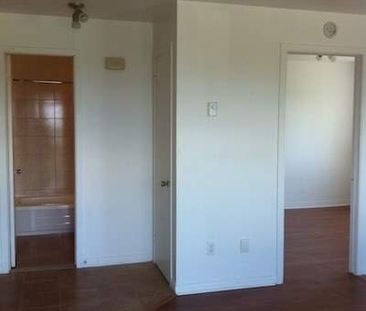 Ste-Foy 3 1/2, 3eme étage, Balcon, Belle Vue, - Photo 1