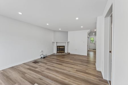 For Lease - 35 Kingscourt Avenue, Kingston, Ontario - Photo 2