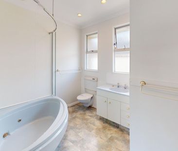 Central Palmerston North - 1 Bedroom - Photo 5