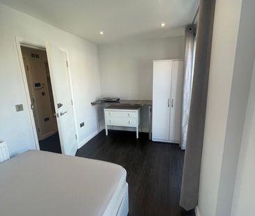 Room in a Shared House, Hassop Road, NW2 - Photo 5