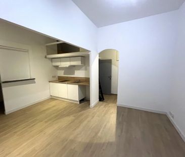 Location Appartement 2 pièces NICE 06000 - Photo 2