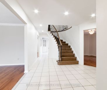 Detached Home For Lease | N8056216 - Photo 1